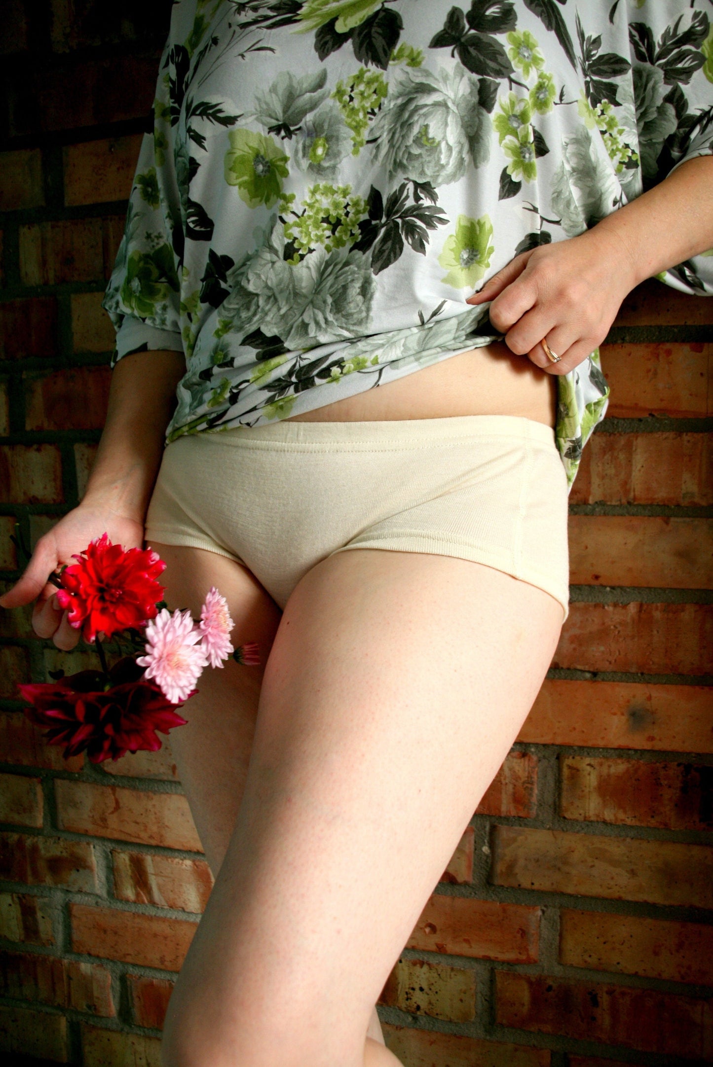 Merino wool / silk womens hipsters. Hypoallergenic Undies. Ladies comfortable Underwear. Thin lightweight panties.