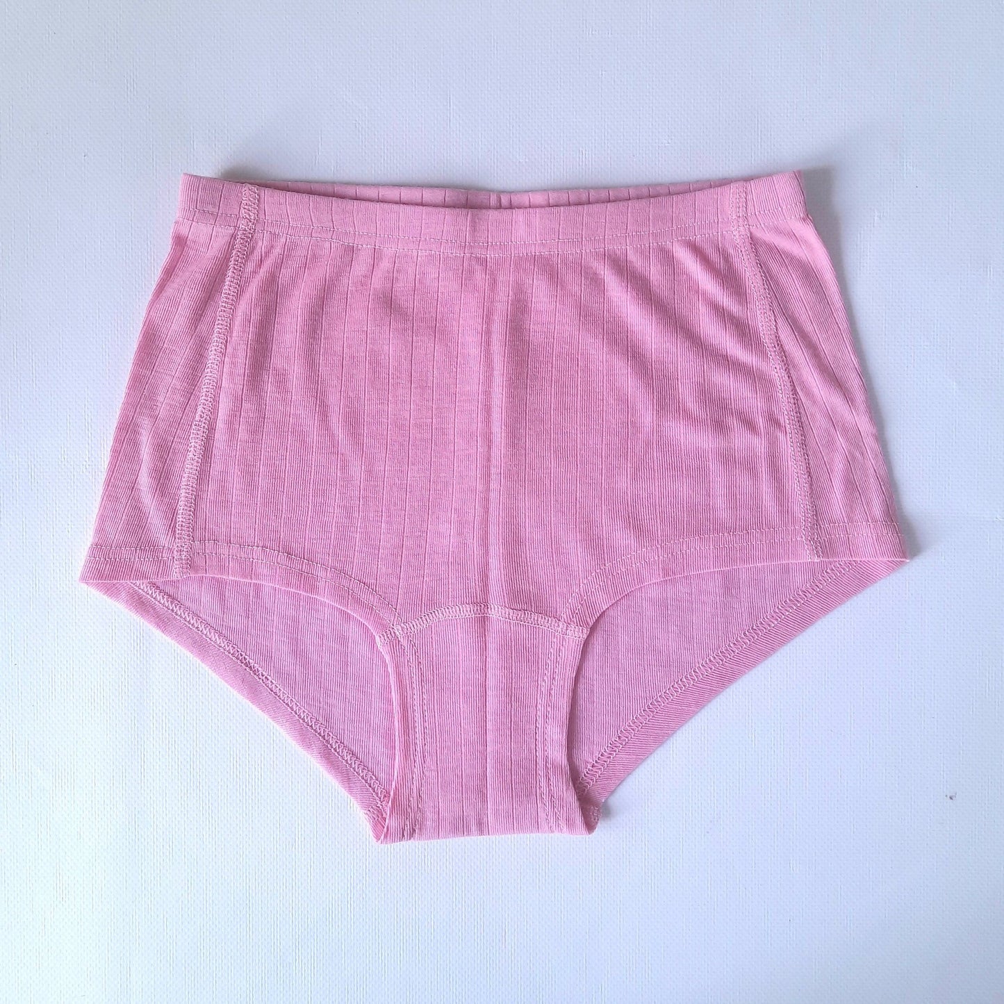 Pink 100% Merino wool womens hipsters. Hypoallergenic Undies. Ladies comfortable Underwear. Thin lightweight panties.