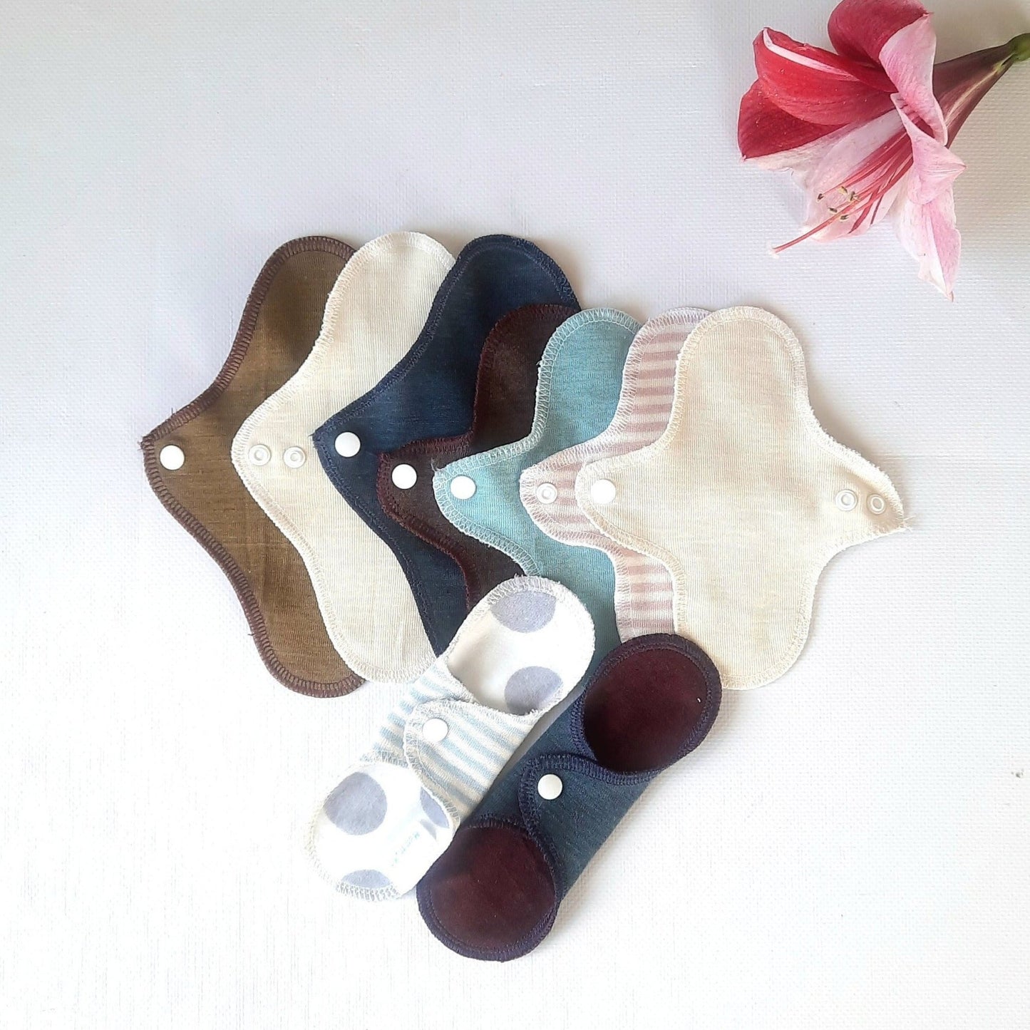 No PUL. Merino Wool with Silk Panty Liners. Ultrathin Daily Pantyliner. Winged Reusable Light Flow Pads.